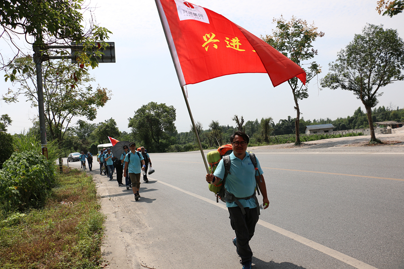 行進(jìn)路中（3）_副本.jpg